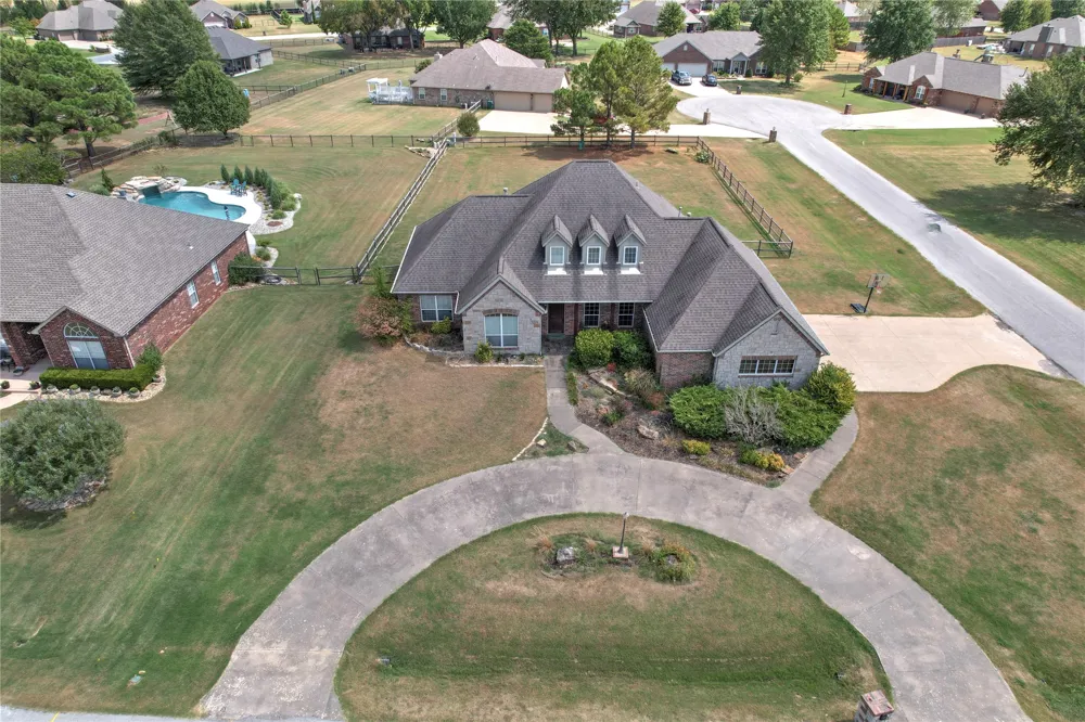 6833 S 302nd EastAvenue Broken Arrow, OK 74014