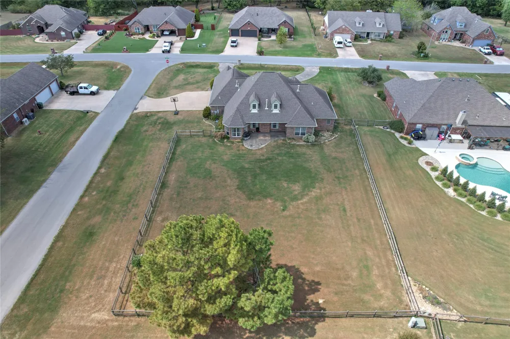 6833 S 302nd EastAvenue Broken Arrow, OK 74014