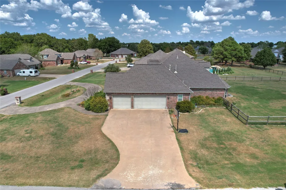 6833 S 302nd EastAvenue Broken Arrow, OK 74014