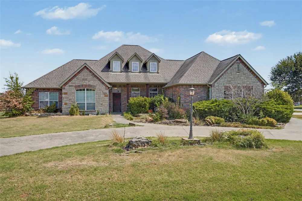 6833 S 302nd EastAvenue Broken Arrow, OK 74014
