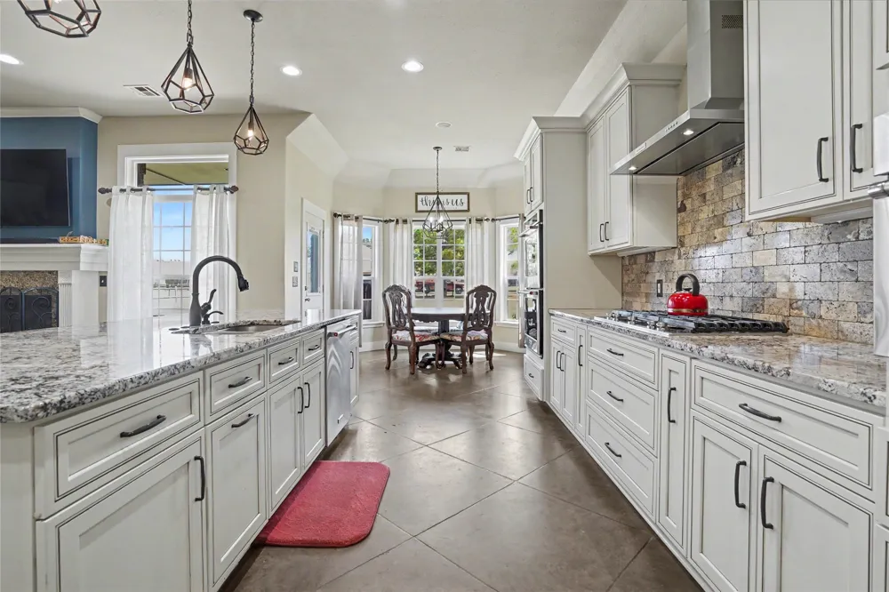 6833 S 302nd EastAvenue Broken Arrow, OK 74014