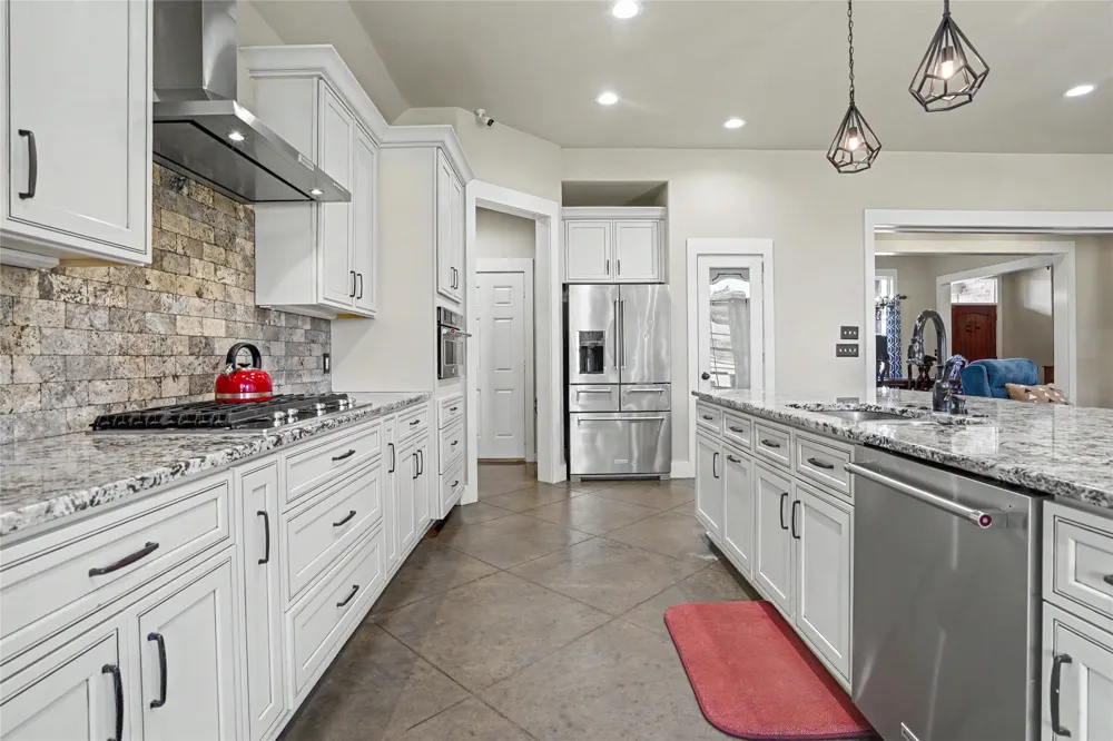 6833 S 302nd EastAvenue Broken Arrow, OK 74014