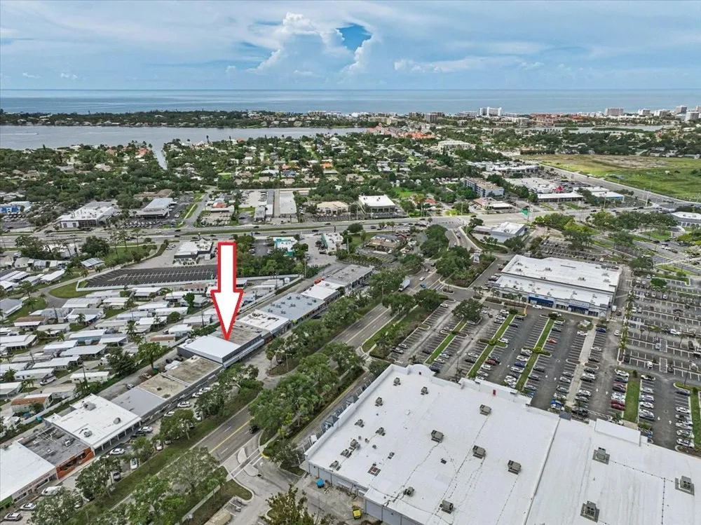 2160 GULF GATE DRIVE Sarasota, FL 34231