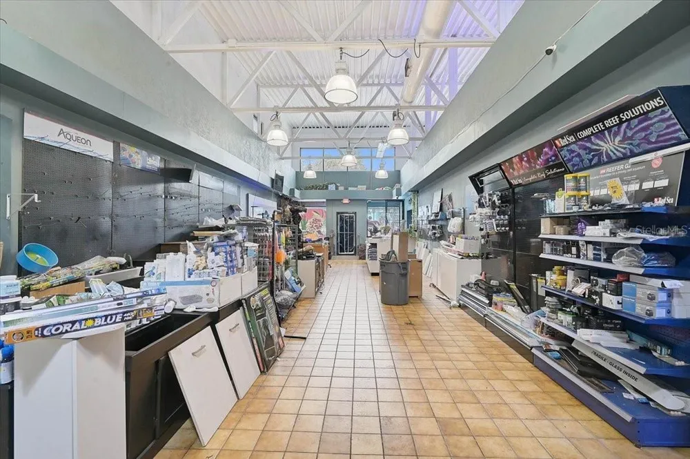 2160 GULF GATE DRIVE Sarasota, FL 34231