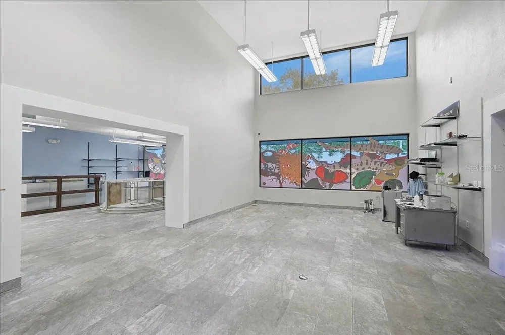 2160 GULF GATE DRIVE Sarasota, FL 34231