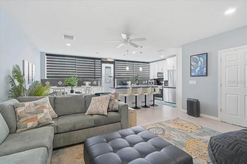 2160 GULF GATE DRIVE Sarasota, FL 34231