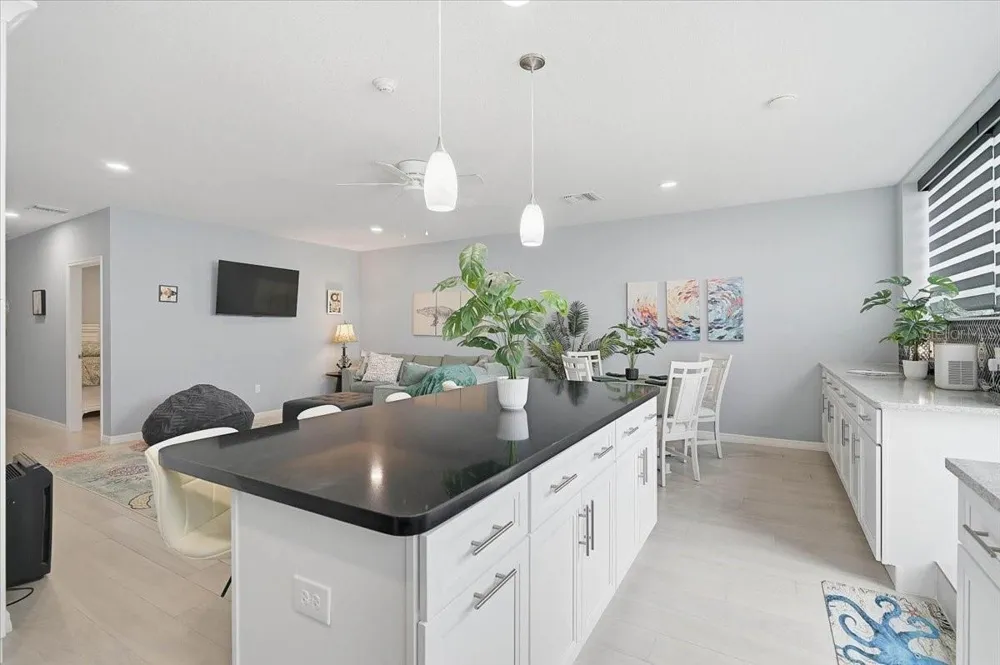 2160 GULF GATE DRIVE Sarasota, FL 34231