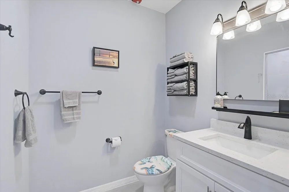 2160 GULF GATE DRIVE Sarasota, FL 34231