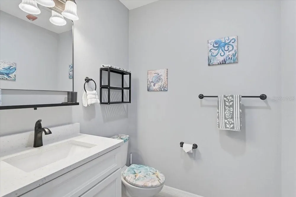 2160 GULF GATE DRIVE Sarasota, FL 34231