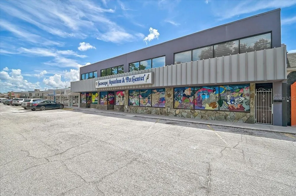 2160 GULF GATE DRIVE Sarasota, FL 34231