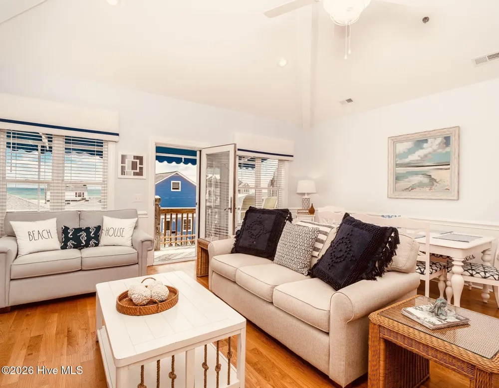 202 W Dobbs Street #C Atlantic Beach, NC 28512