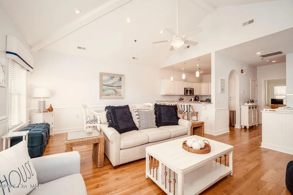 202 W Dobbs Street #C Atlantic Beach, NC 28512