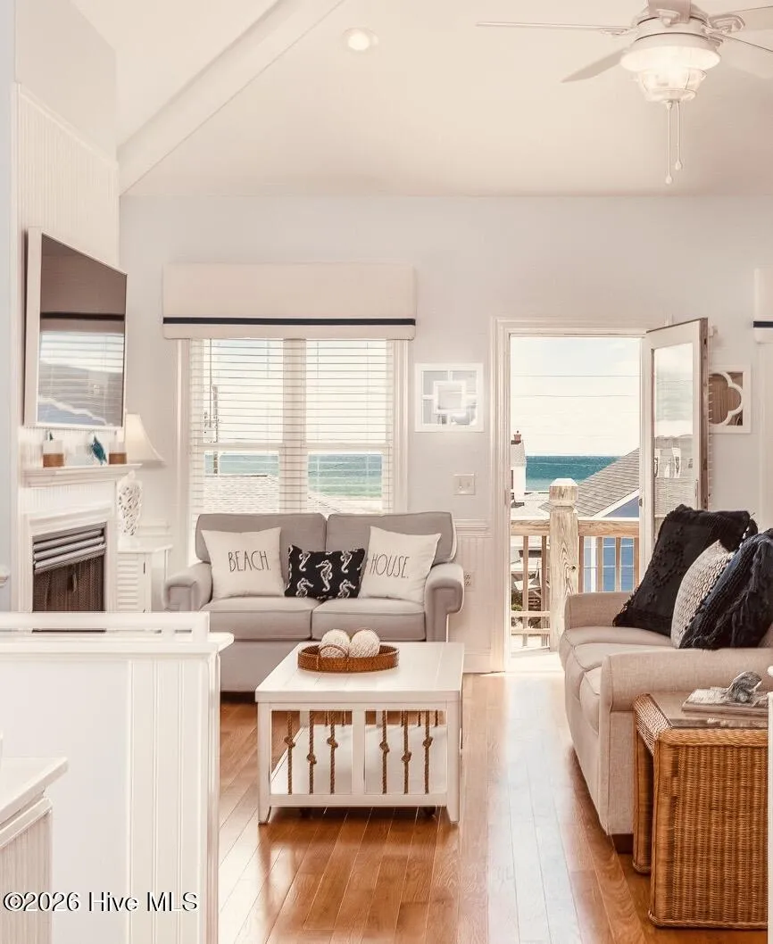 202 W Dobbs Street #C Atlantic Beach, NC 28512