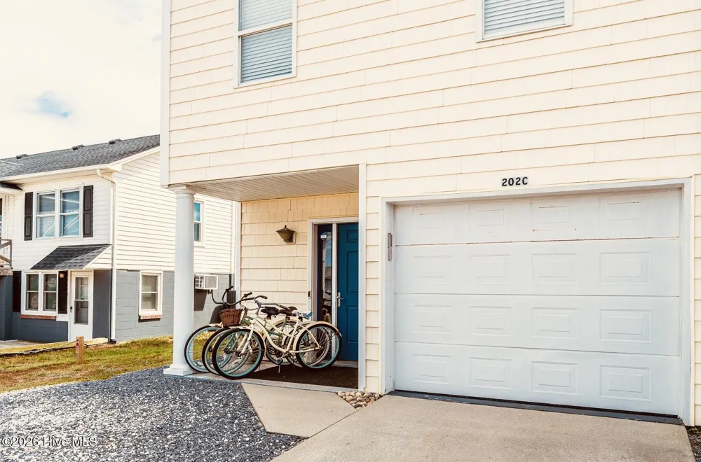 202 W Dobbs Street #C Atlantic Beach, NC 28512