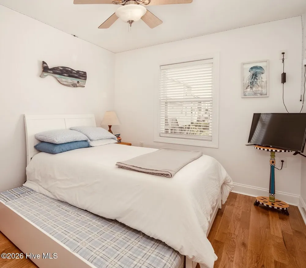 202 W Dobbs Street #C Atlantic Beach, NC 28512