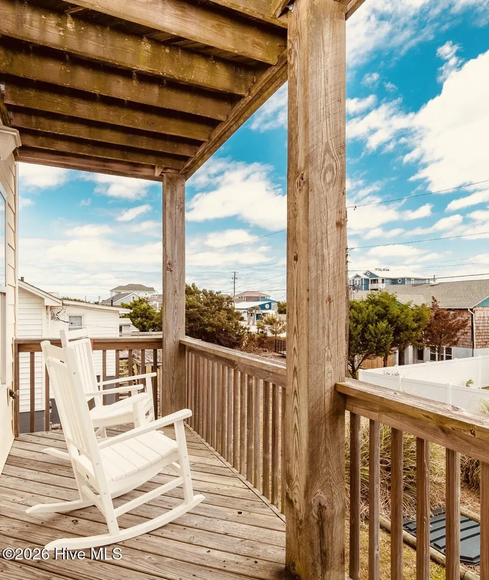 202 W Dobbs Street #C Atlantic Beach, NC 28512