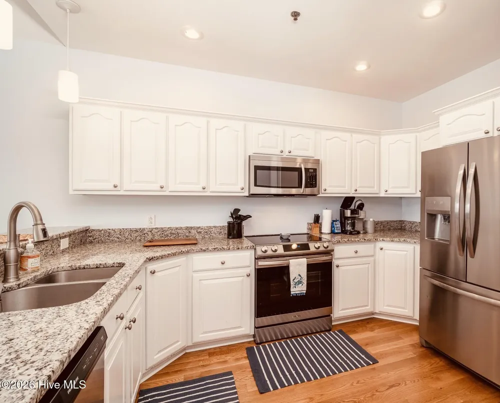 202 W Dobbs Street #C Atlantic Beach, NC 28512