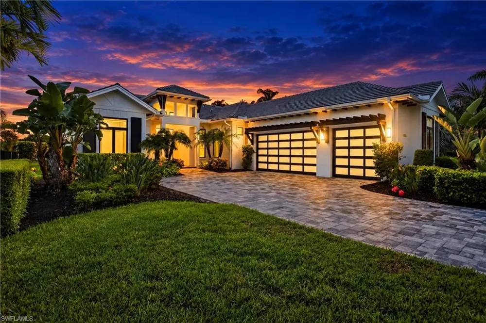 9845 Montiano Drive Naples, FL 34113