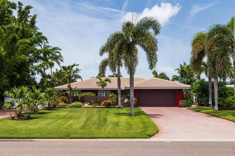 4501 37TH STREET S St Petersburg, FL 33711