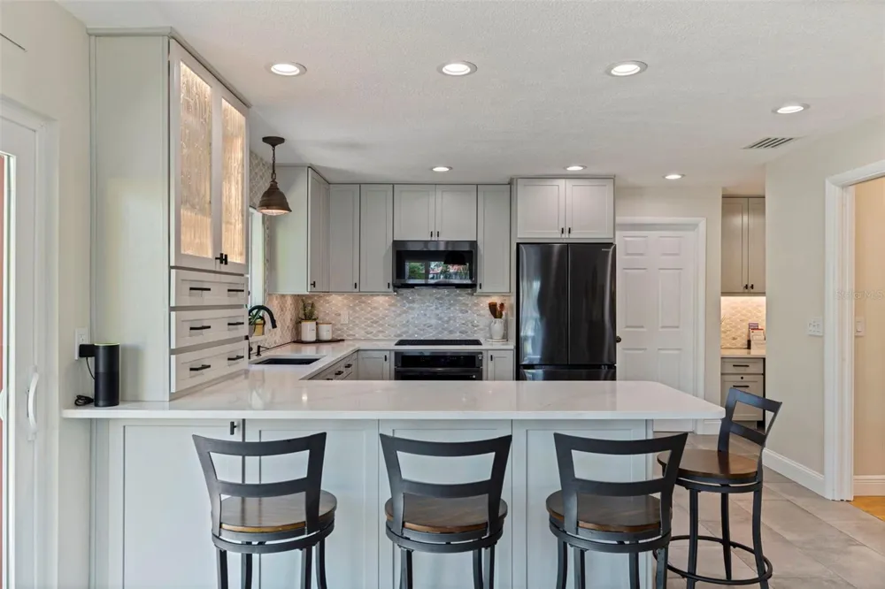 4501 37TH STREET S St Petersburg, FL 33711