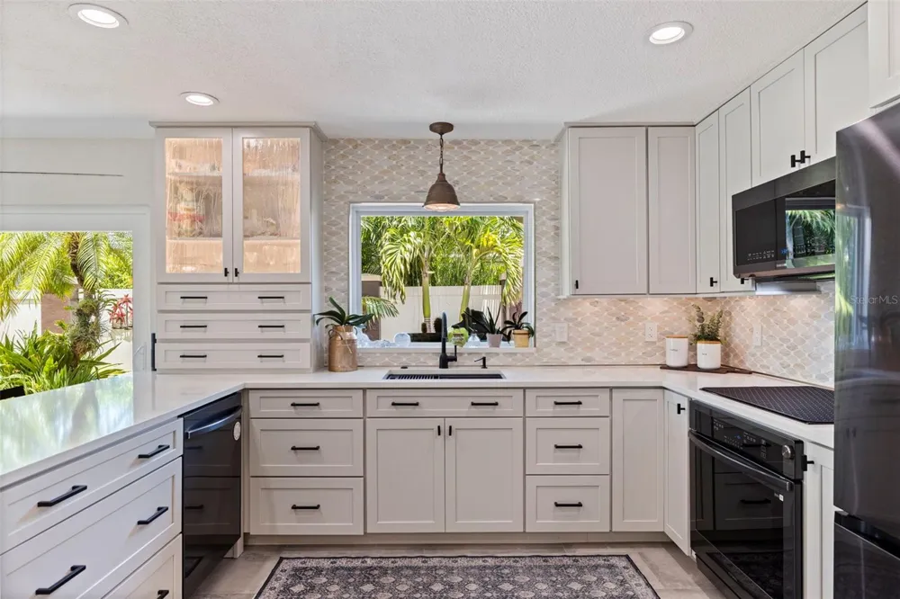 4501 37TH STREET S St Petersburg, FL 33711