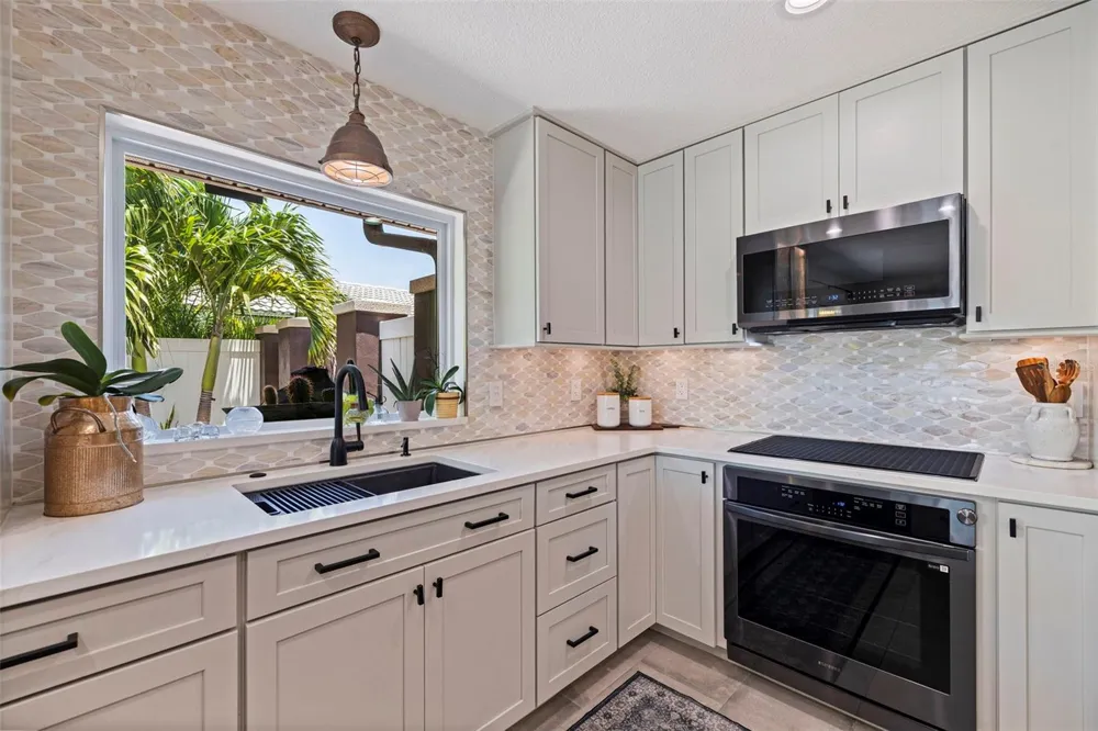 4501 37TH STREET S St Petersburg, FL 33711