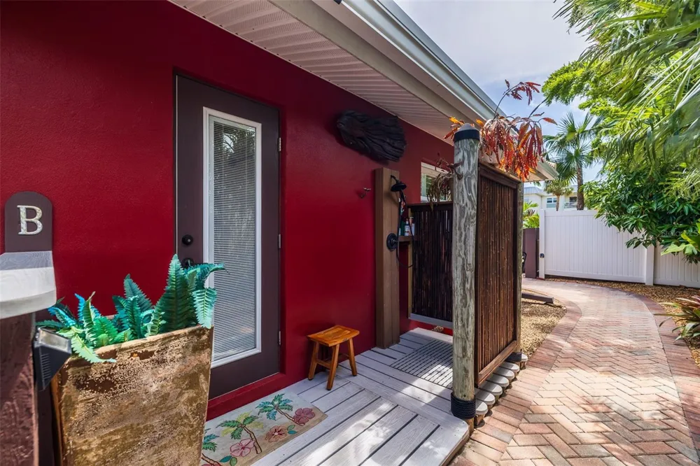 4501 37TH STREET S St Petersburg, FL 33711