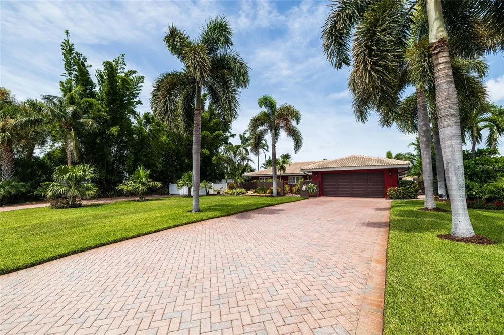 4501 37TH STREET S St Petersburg, FL 33711