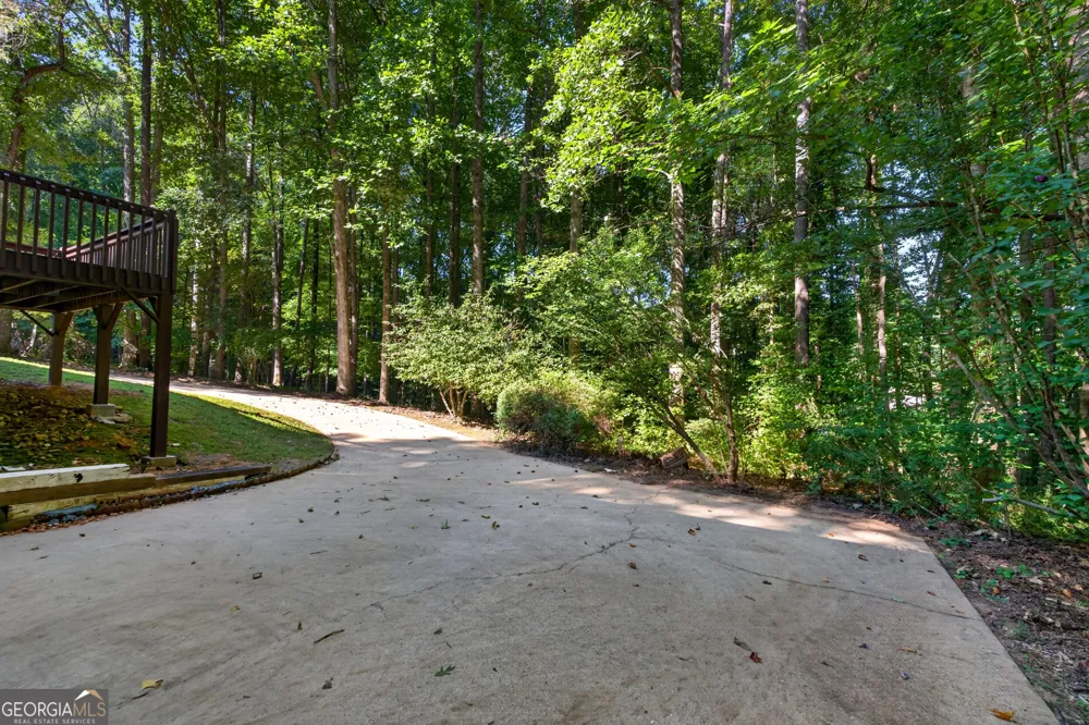 315 Thorntree LN Canton, GA 30115