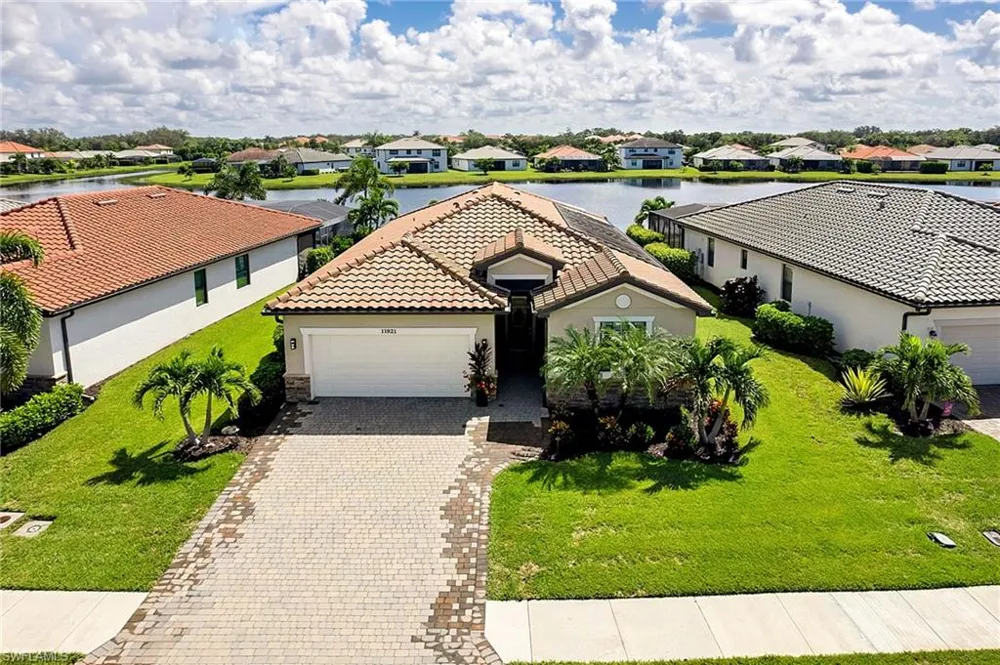 11921 Arbor Trace Drive Fort Myers, FL 33913