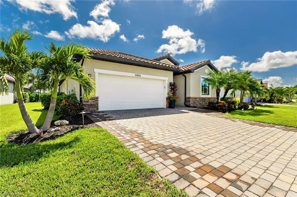 11921 Arbor Trace Drive Fort Myers, FL 33913