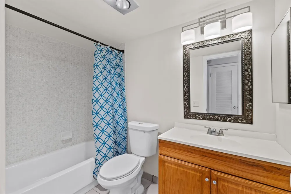 4822 ESEDRA COURT #106 Lake Worth, FL 33467