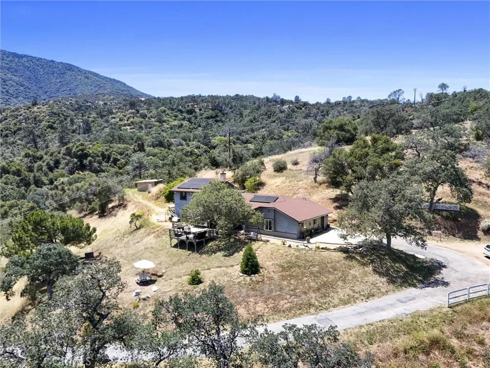 26920 Clear Creek Rd Keene, CA 93531