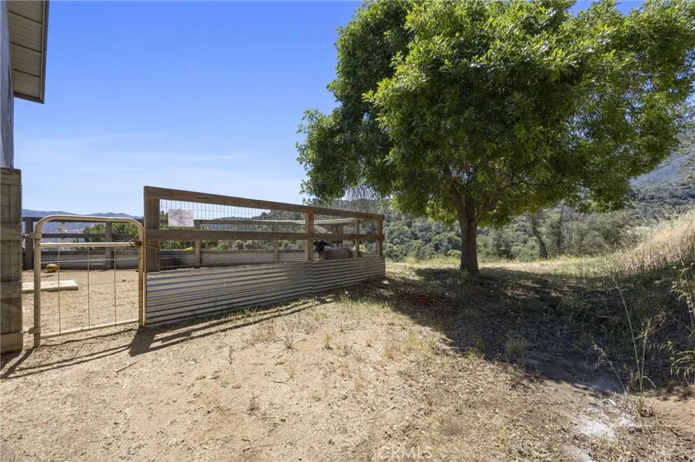 26920 Clear Creek Rd Keene, CA 93531