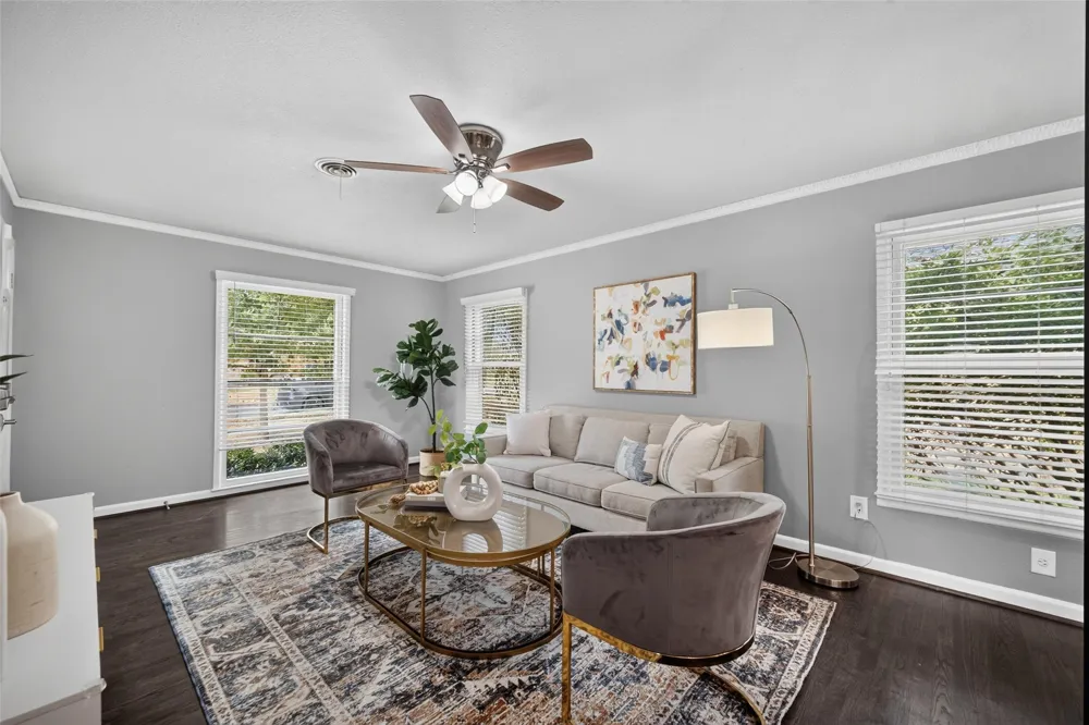 346 Classen Drive Dallas, TX 75218