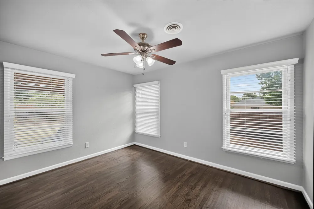 346 Classen Drive Dallas, TX 75218