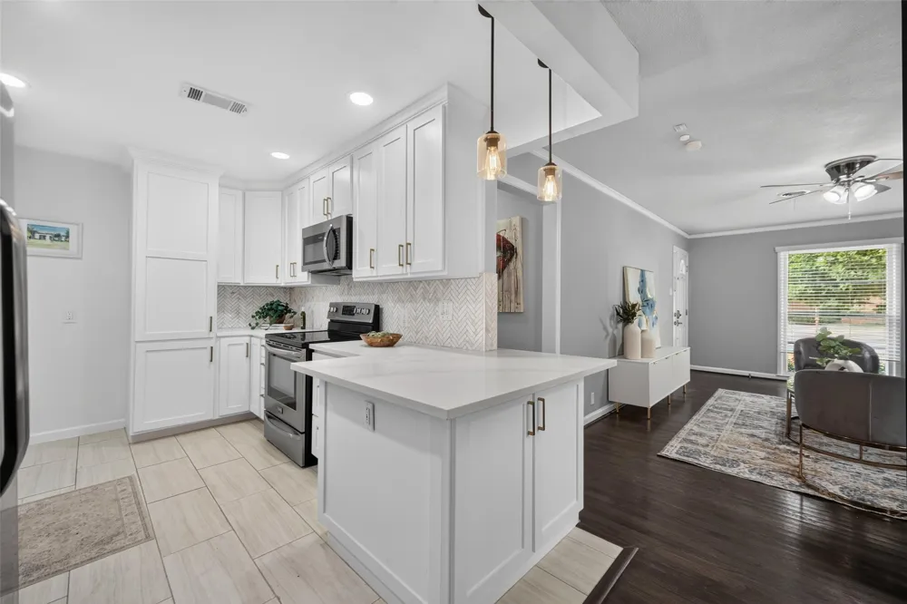 346 Classen Drive Dallas, TX 75218