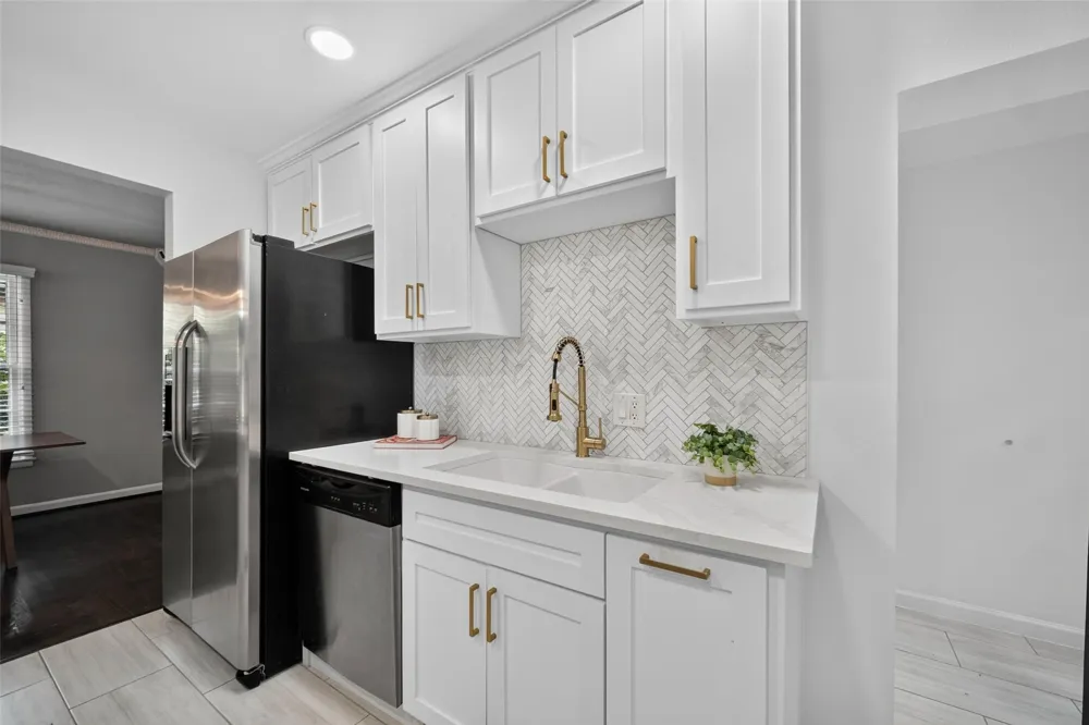 346 Classen Drive Dallas, TX 75218