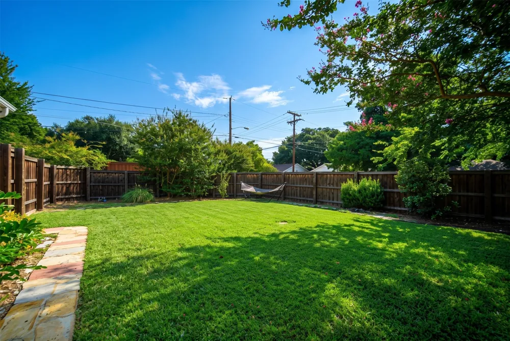 346 Classen Drive Dallas, TX 75218