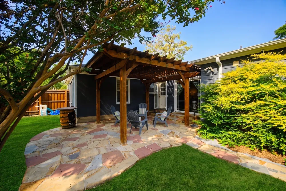 346 Classen Drive Dallas, TX 75218