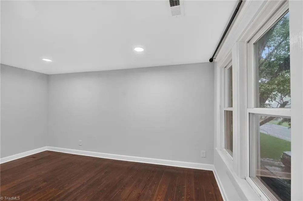 413 W Main Street Cleveland, NC 27013