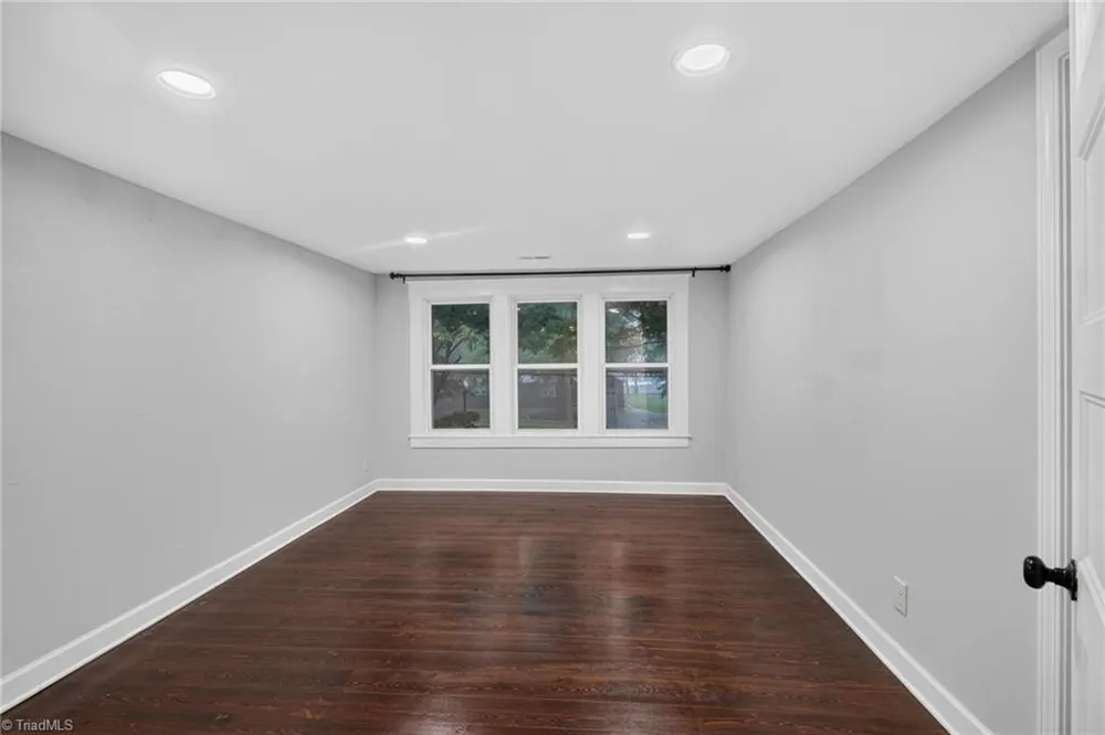 413 W Main Street Cleveland, NC 27013