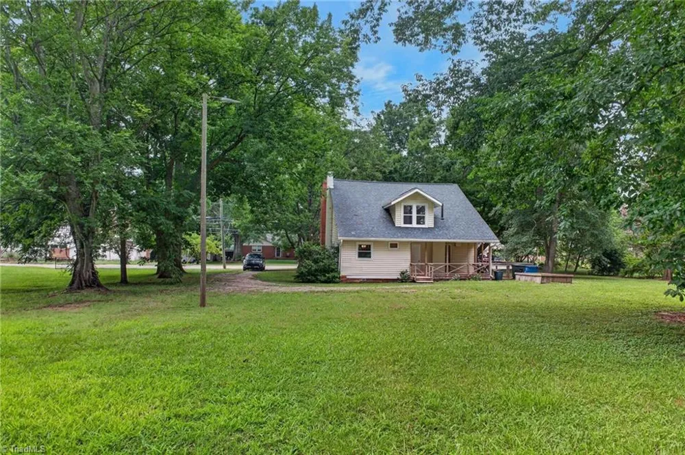 413 W Main Street Cleveland, NC 27013