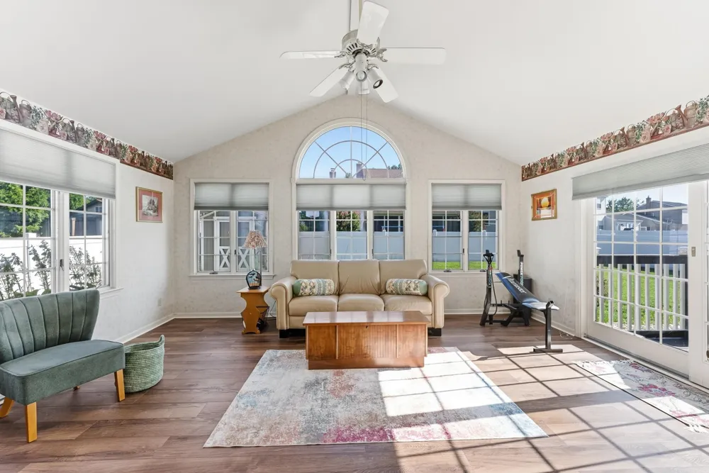 5 Split Rail Lane Marlton, NJ 08053
