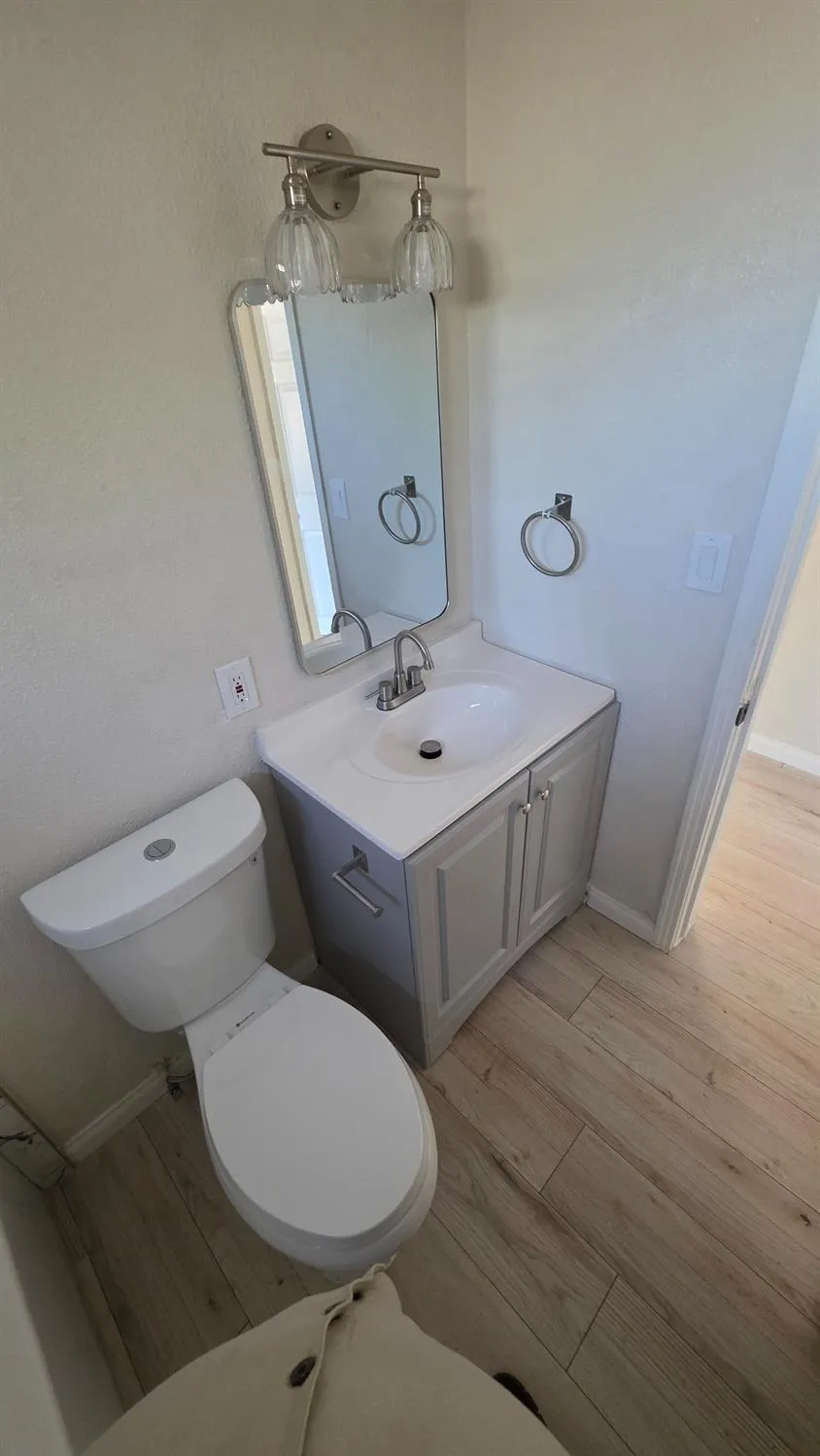4163 E Clay Avenue Fresno, CA 93702