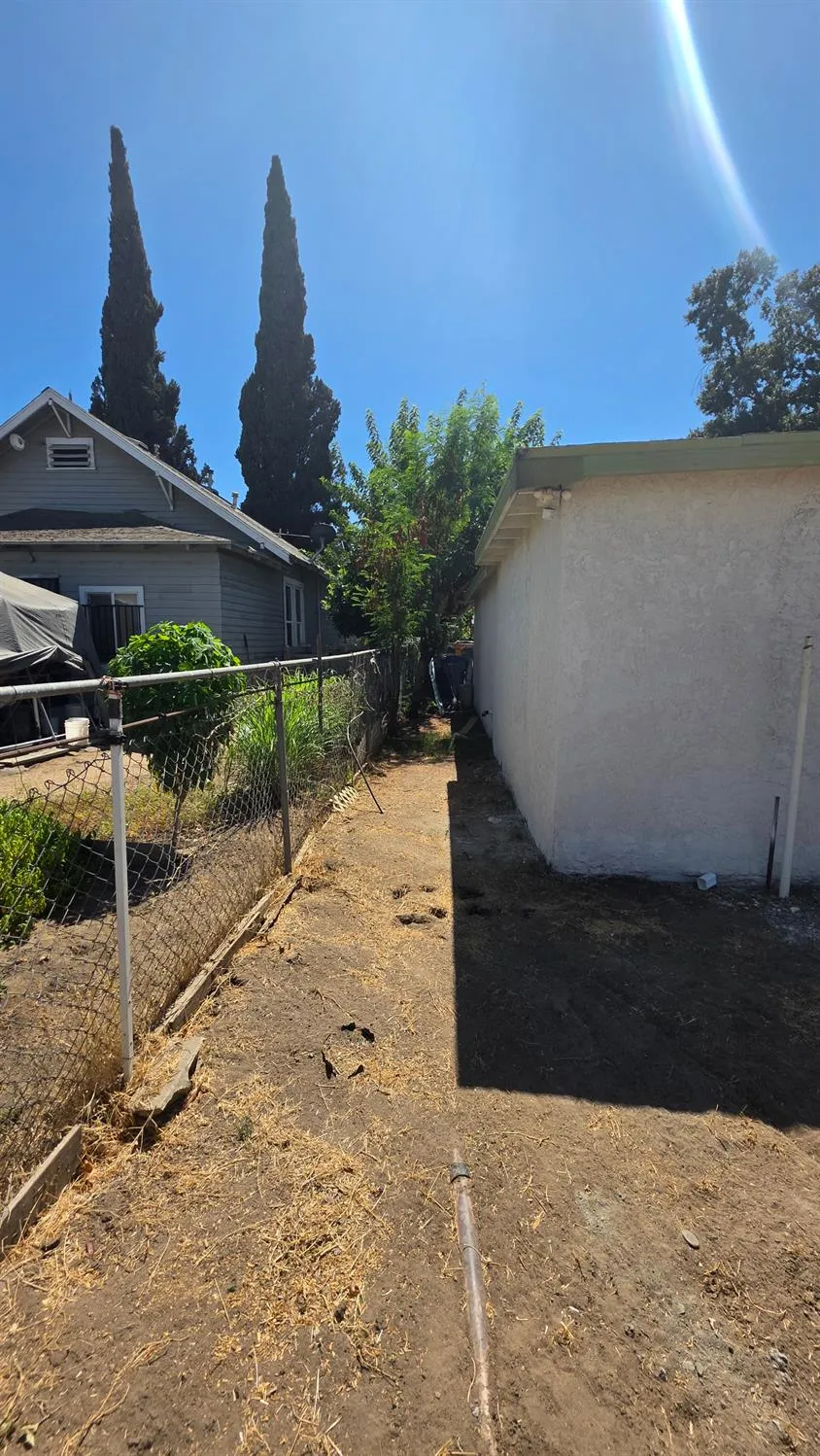 4163 E Clay Avenue Fresno, CA 93702
