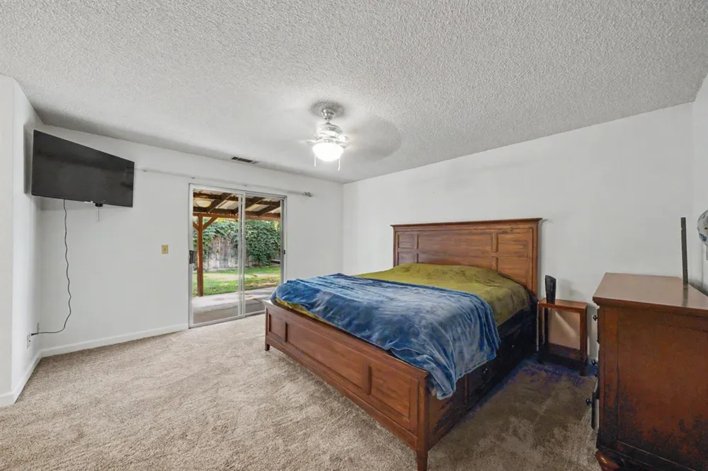 2123 Magnolia Avenue Sanger, CA 93657