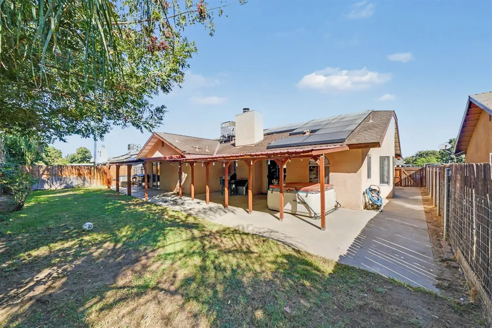 2123 Magnolia Avenue Sanger, CA 93657
