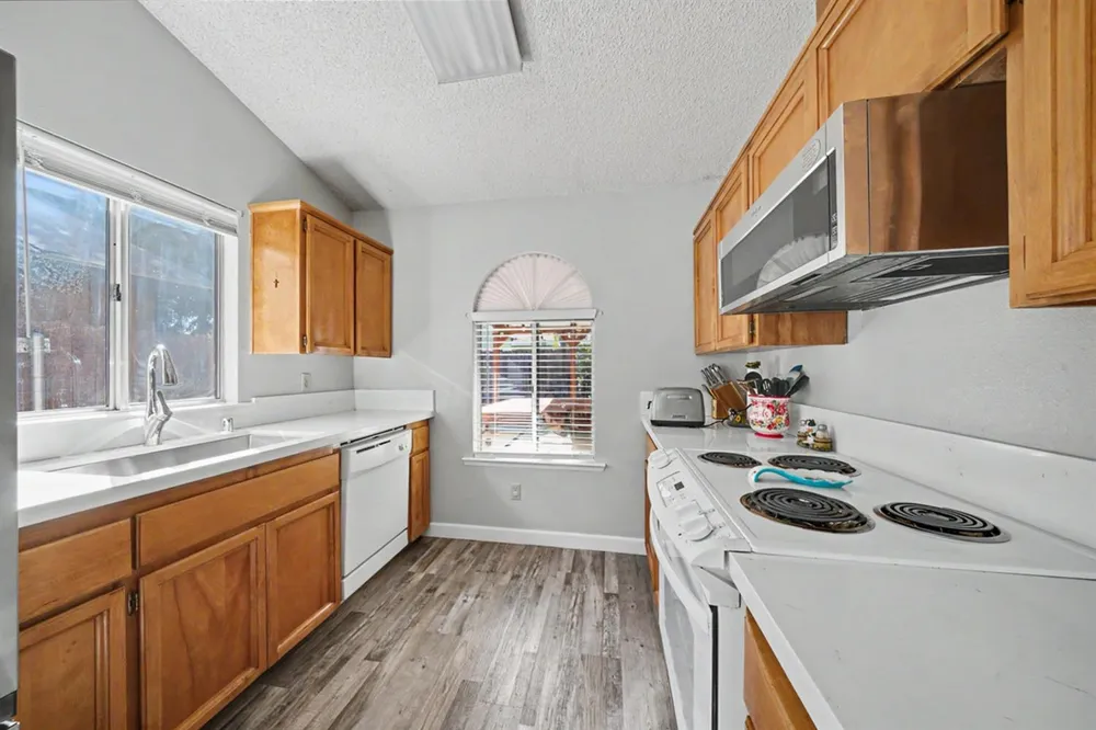2123 Magnolia Avenue Sanger, CA 93657