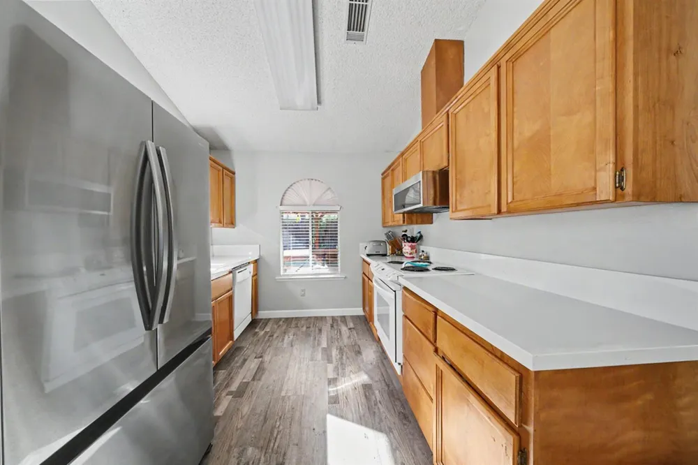2123 Magnolia Avenue Sanger, CA 93657